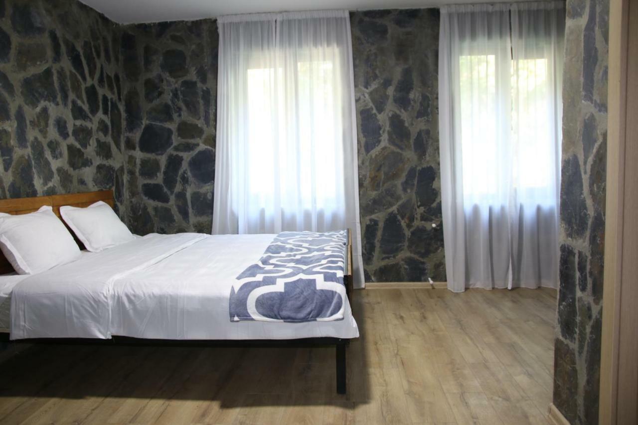Hotel Complex Nabadi Omalo 外观 照片